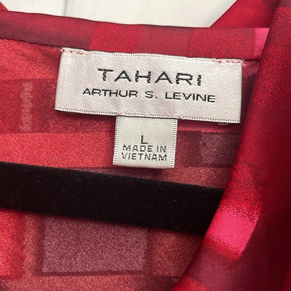 Tahari Red Sleeveless Blouse- Large - Picture 5 of 5